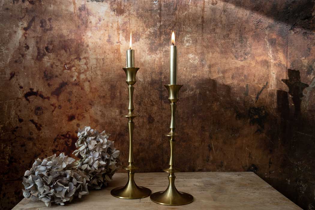 Angelic candle holder (medium)