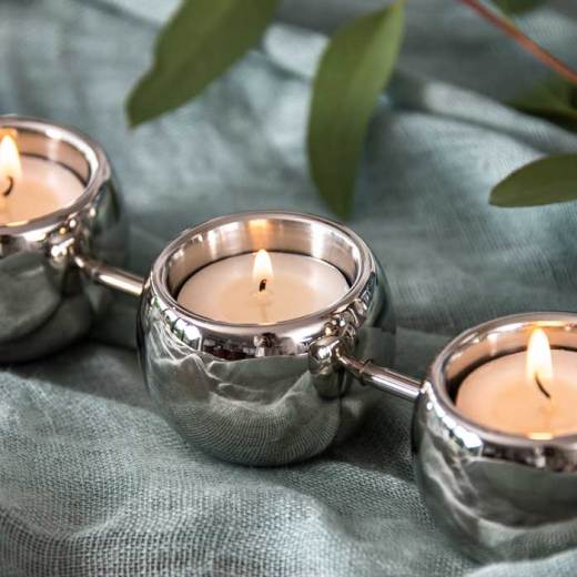 'Connect 3' tealight holder