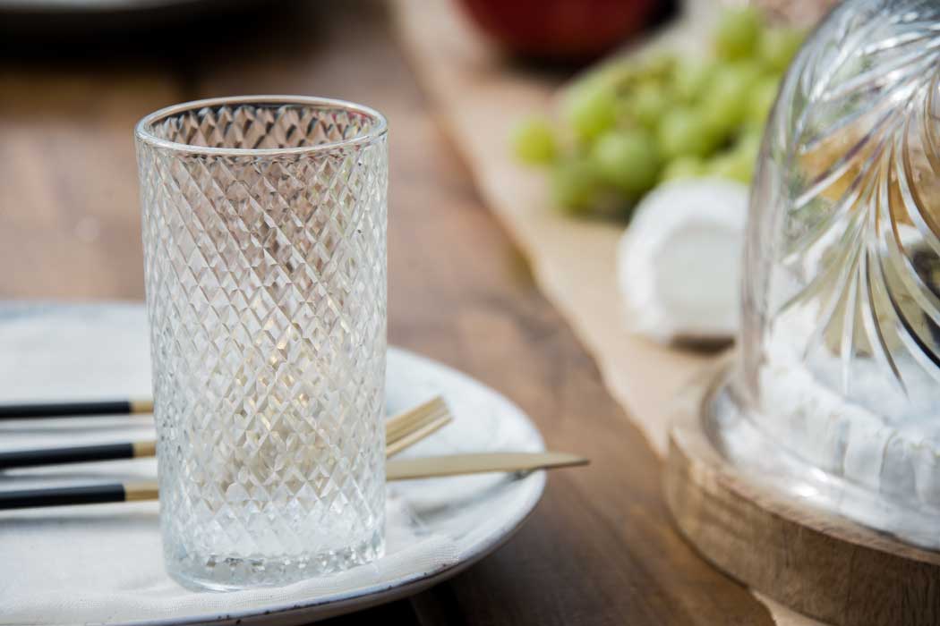 Large diamond-cut tumbler