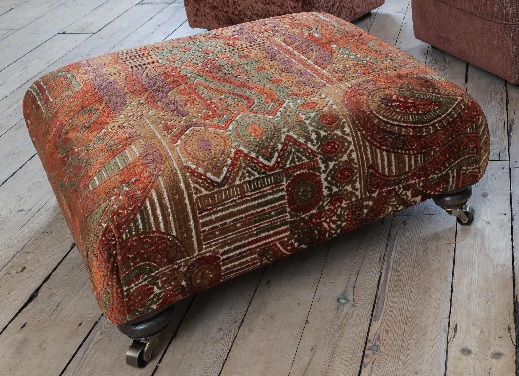 Epernay Square Stool