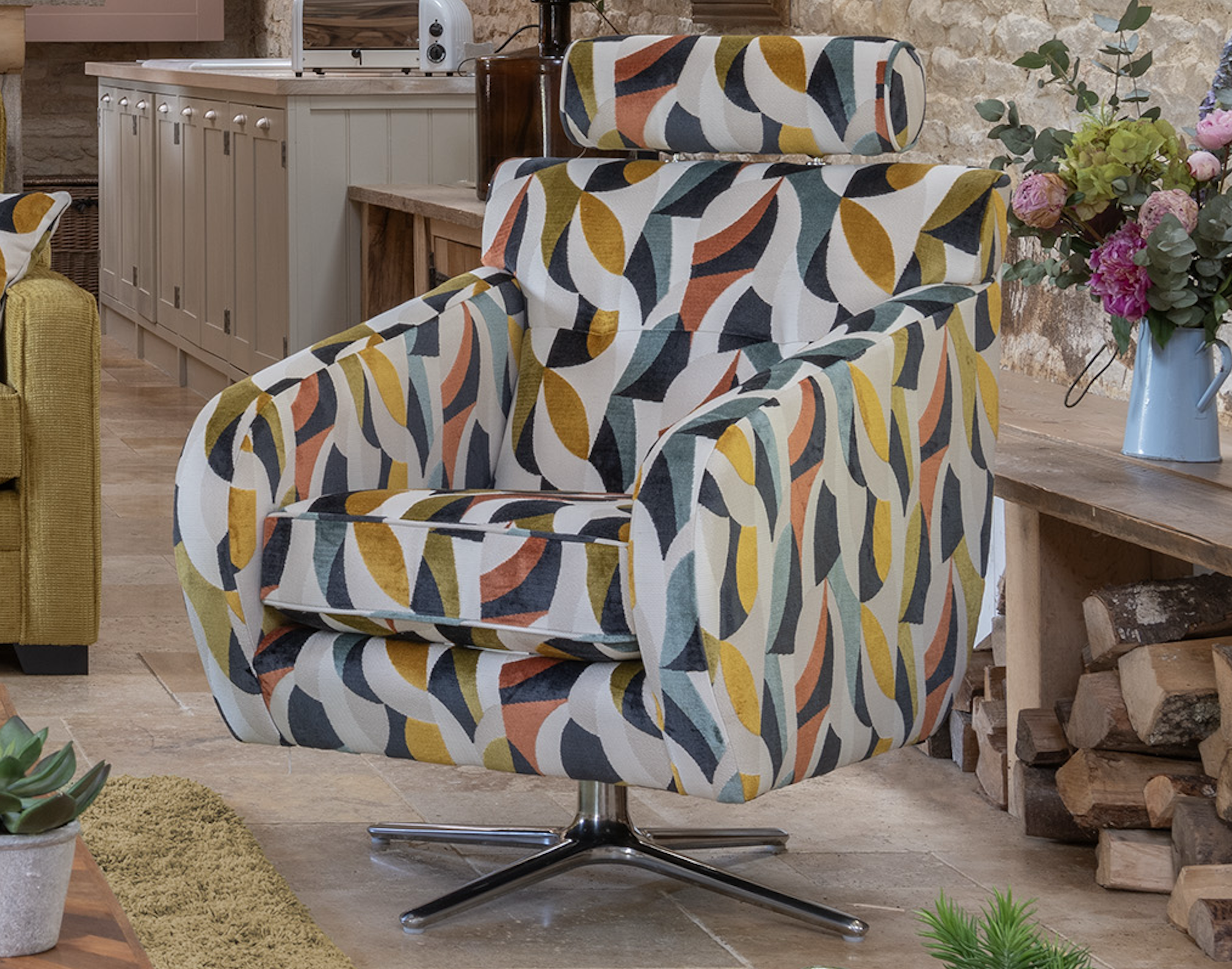 Petra Swivel Chair