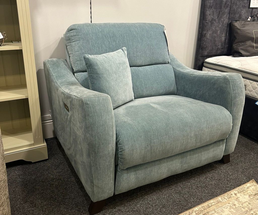 Maryela Power Snuggler chair