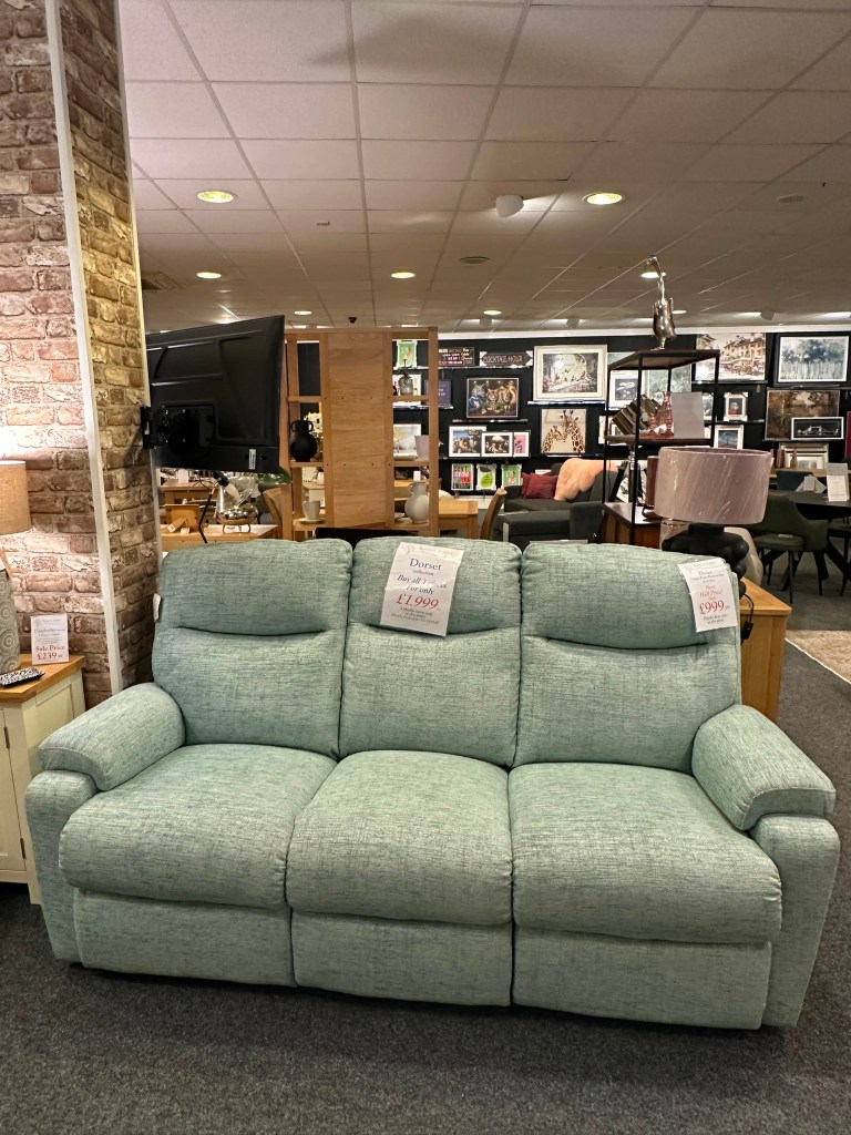 Dorset 3 seater power sofa