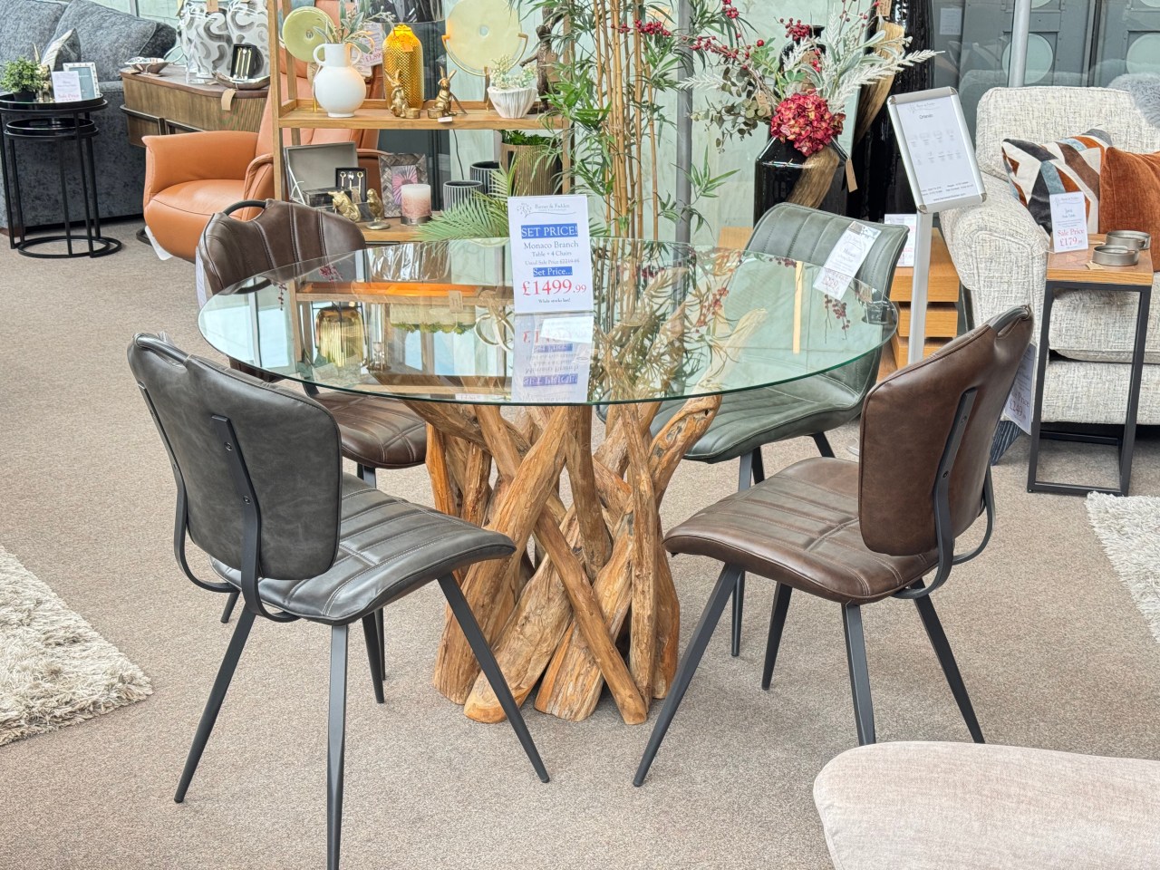 Monaco Branch Table + 4 chairs