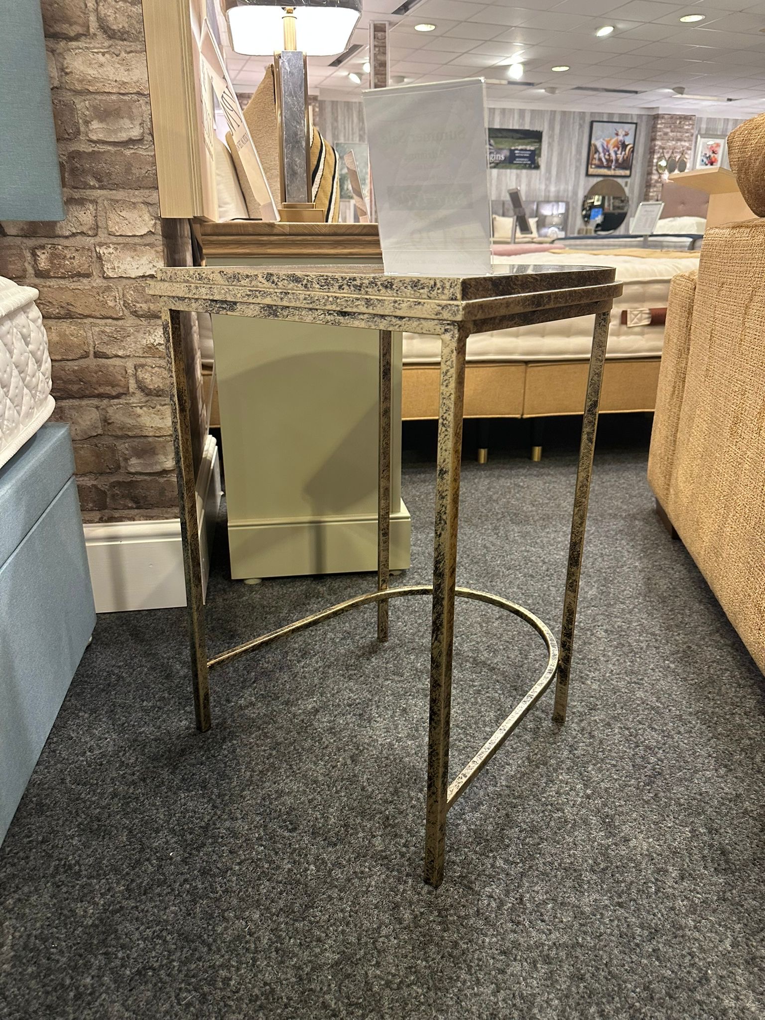 Adrianne Sofa table - Image 3