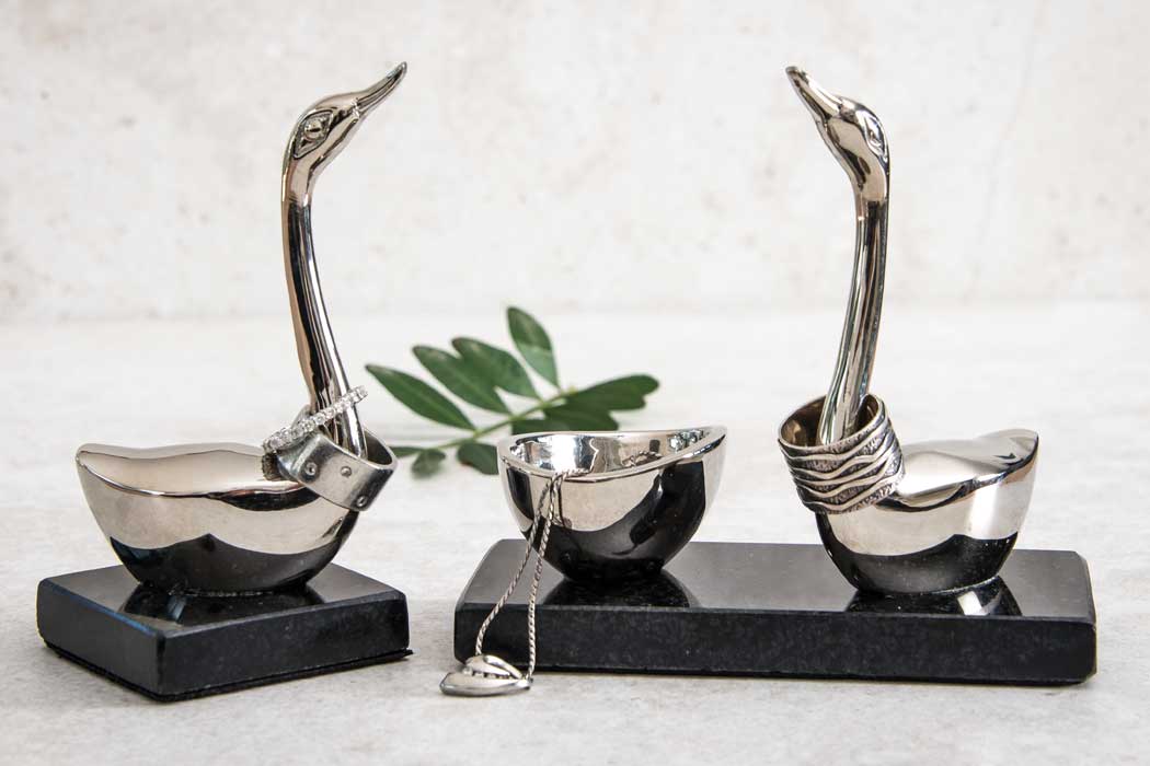 Trinket and jewellery holders