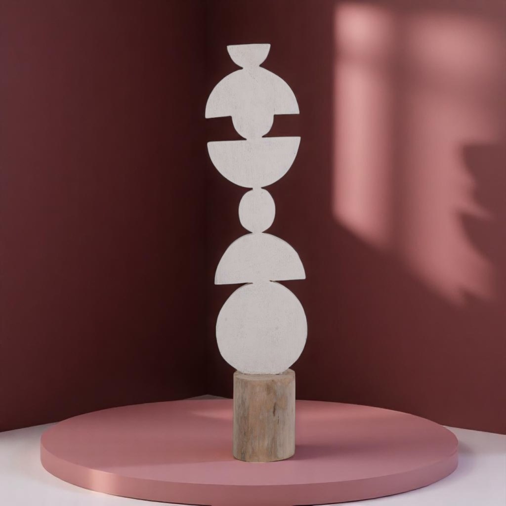 Large White totem